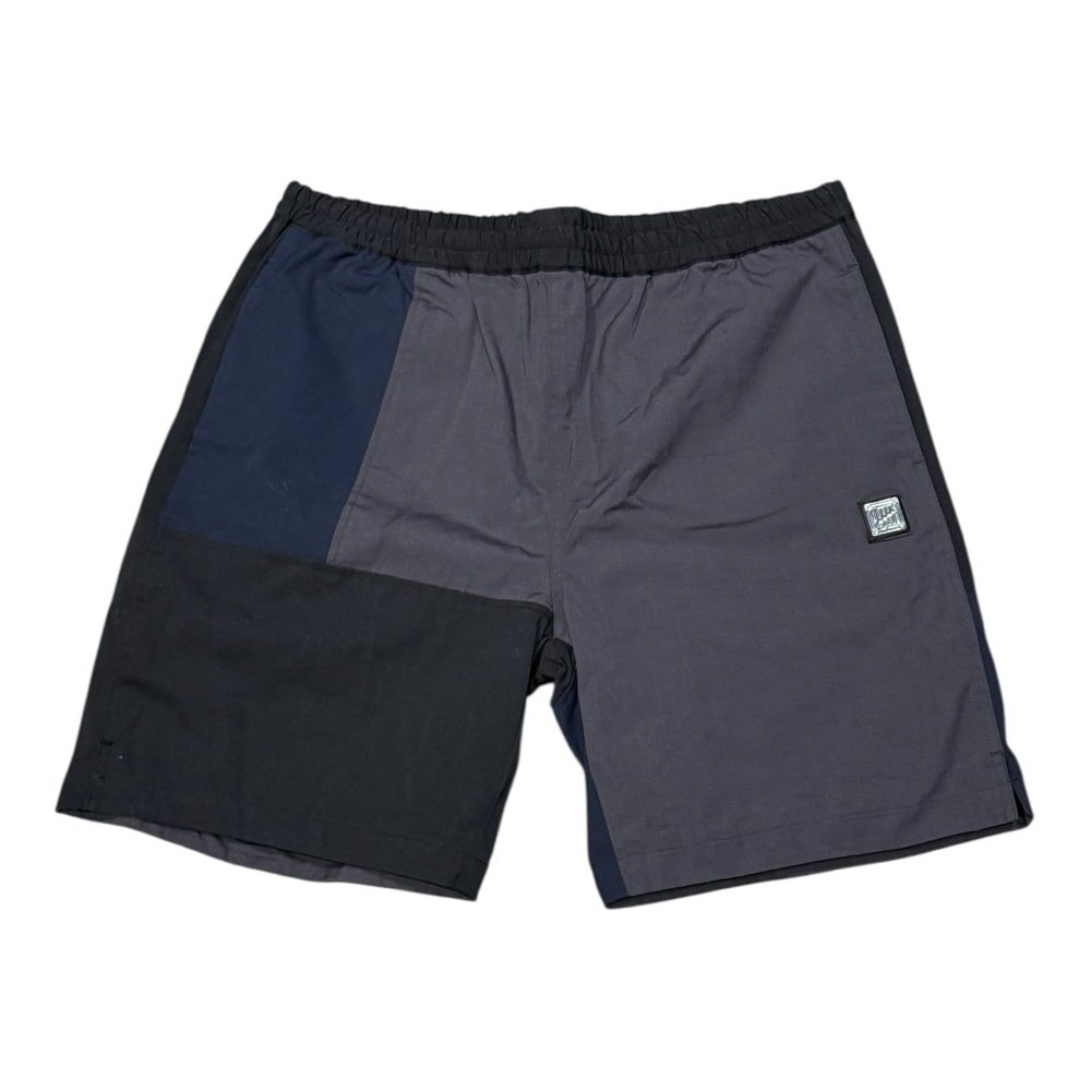 Undefeated Patchwork lcon Badge Short Men’s Sz XL
